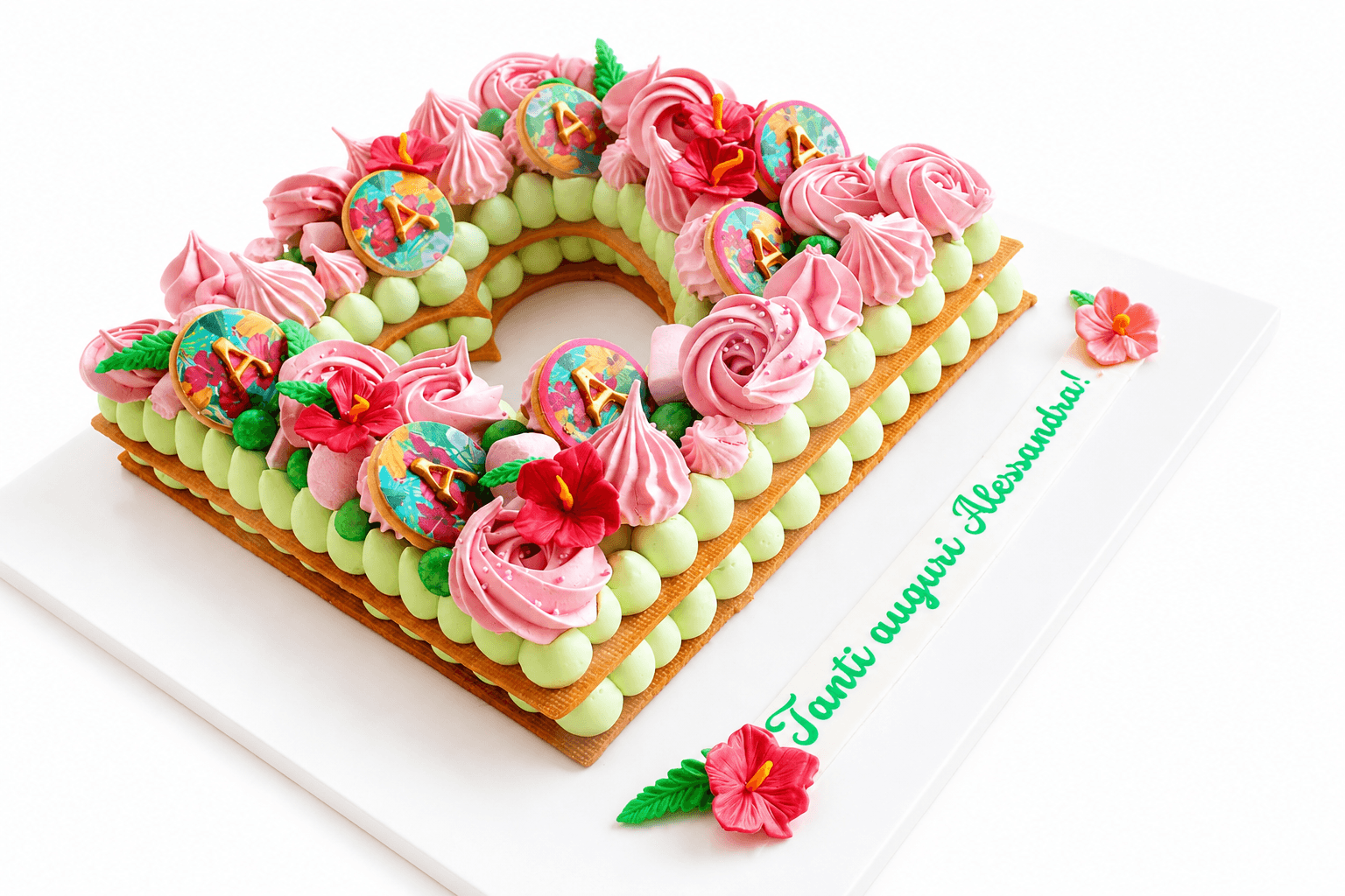 Torta numero 30 rosa e verde con fiori tropicali